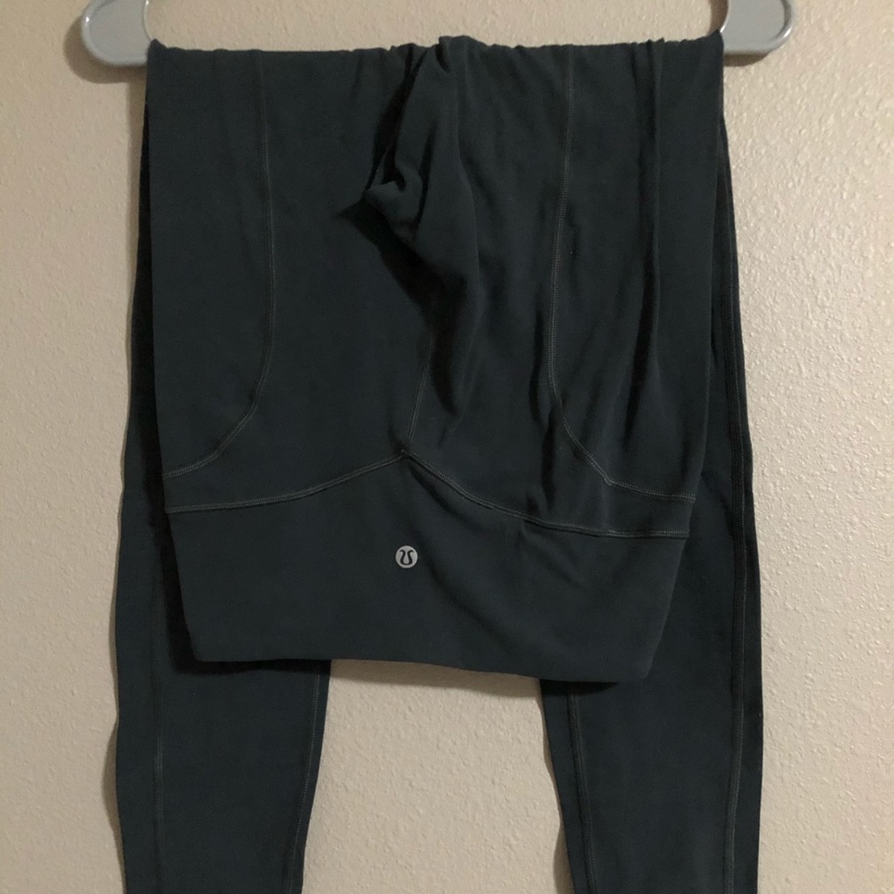 lululemon leggings!!